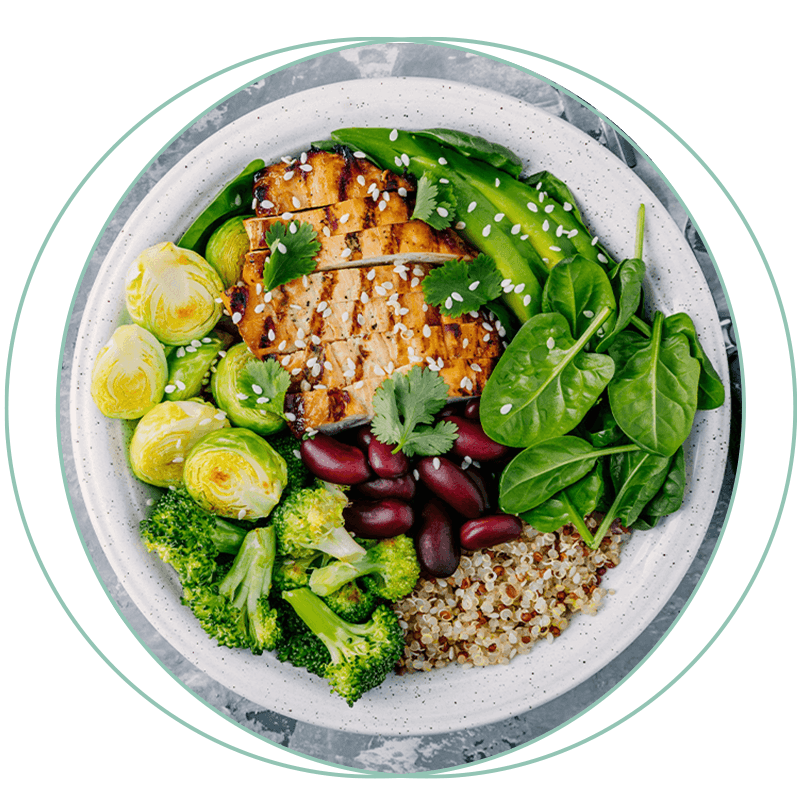 heatlhy salad with chicken
